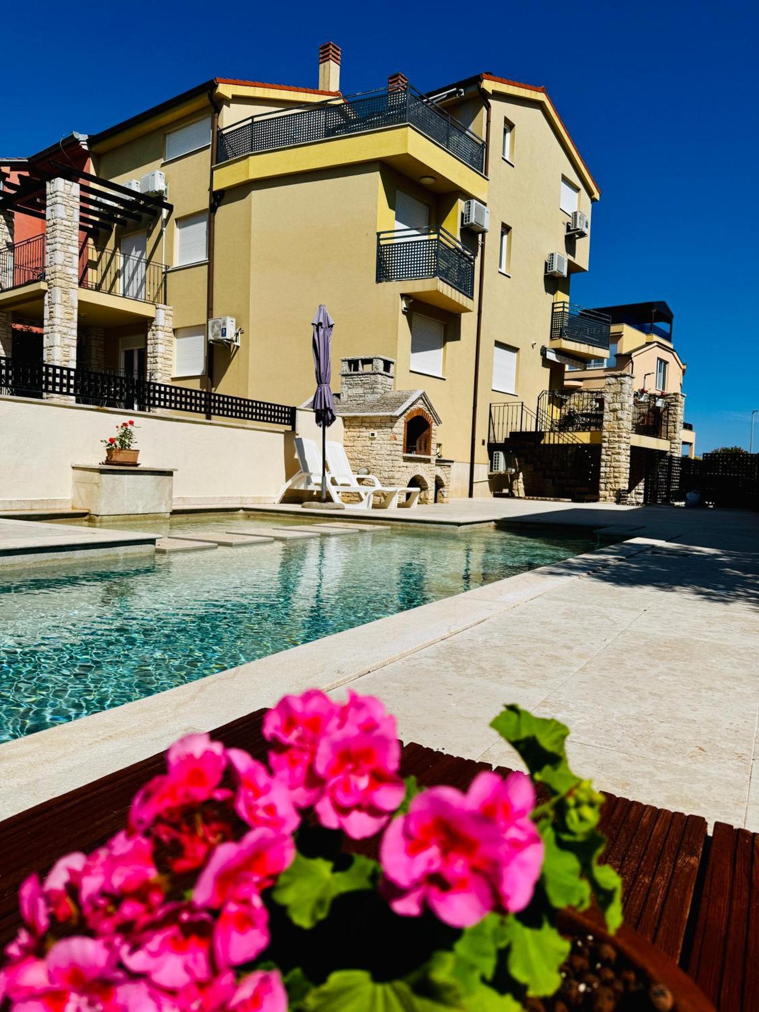 V&V Medulin Pool And Sea Apartment ภายนอก รูปภาพ